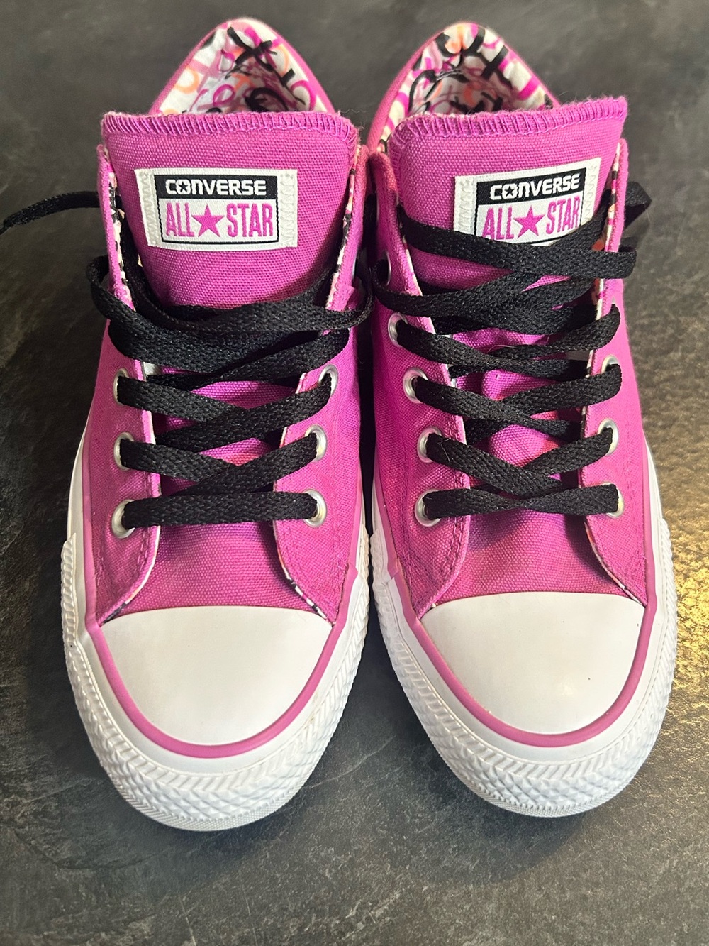 Converse ladies 8 Pink Low-Top Sneakers with Black Laces